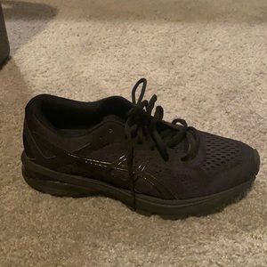 Asics women running shoes